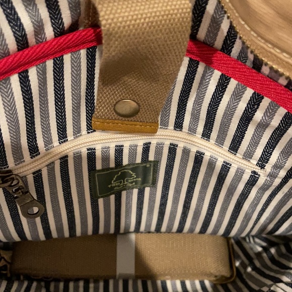 NWT TSD Dolphin Studded Tote - Picture 13 of 14